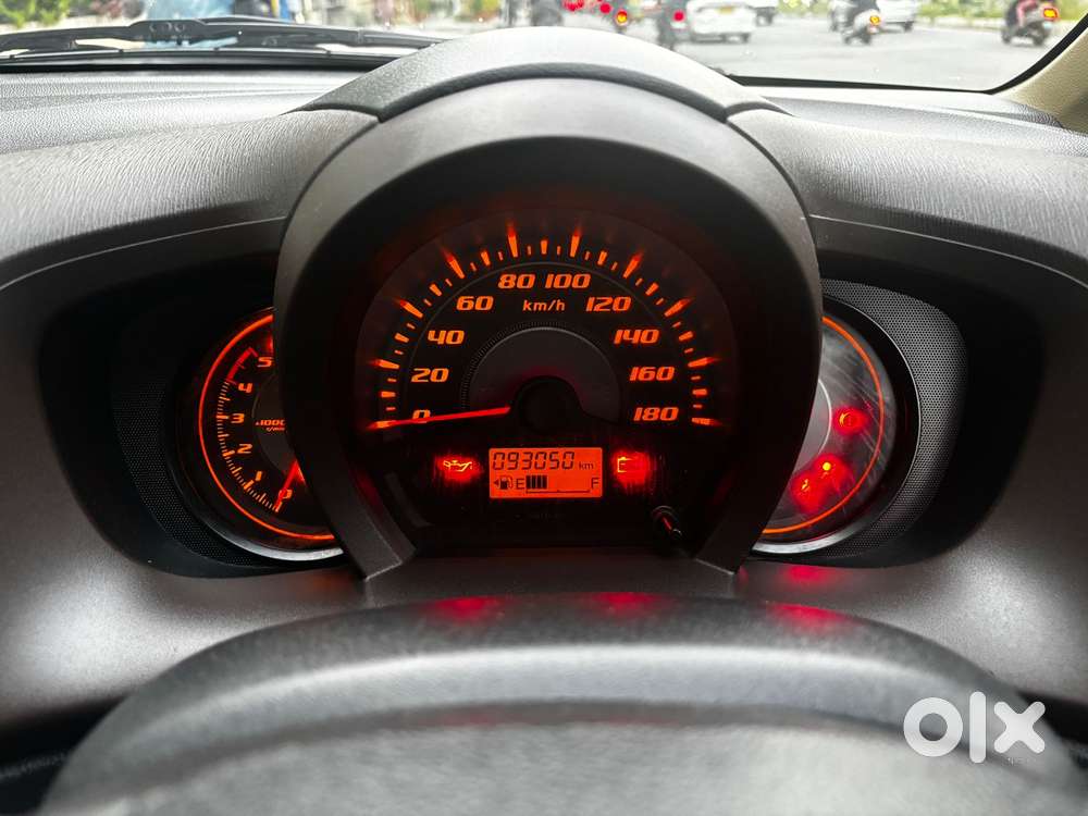 Honda Amaze 2nd Gen Vx, 2013