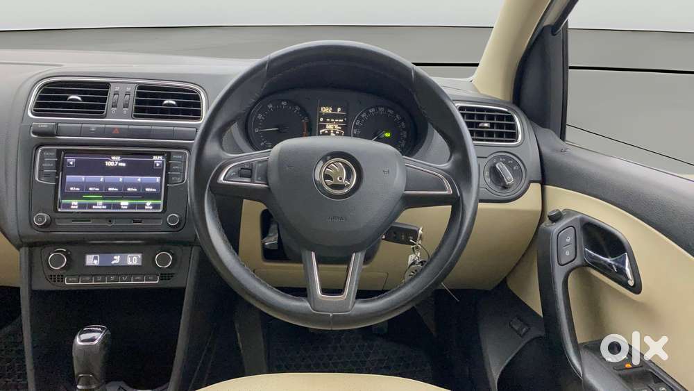 Skoda Rapid 1.6 Mpi At Style, 2019, Petrol