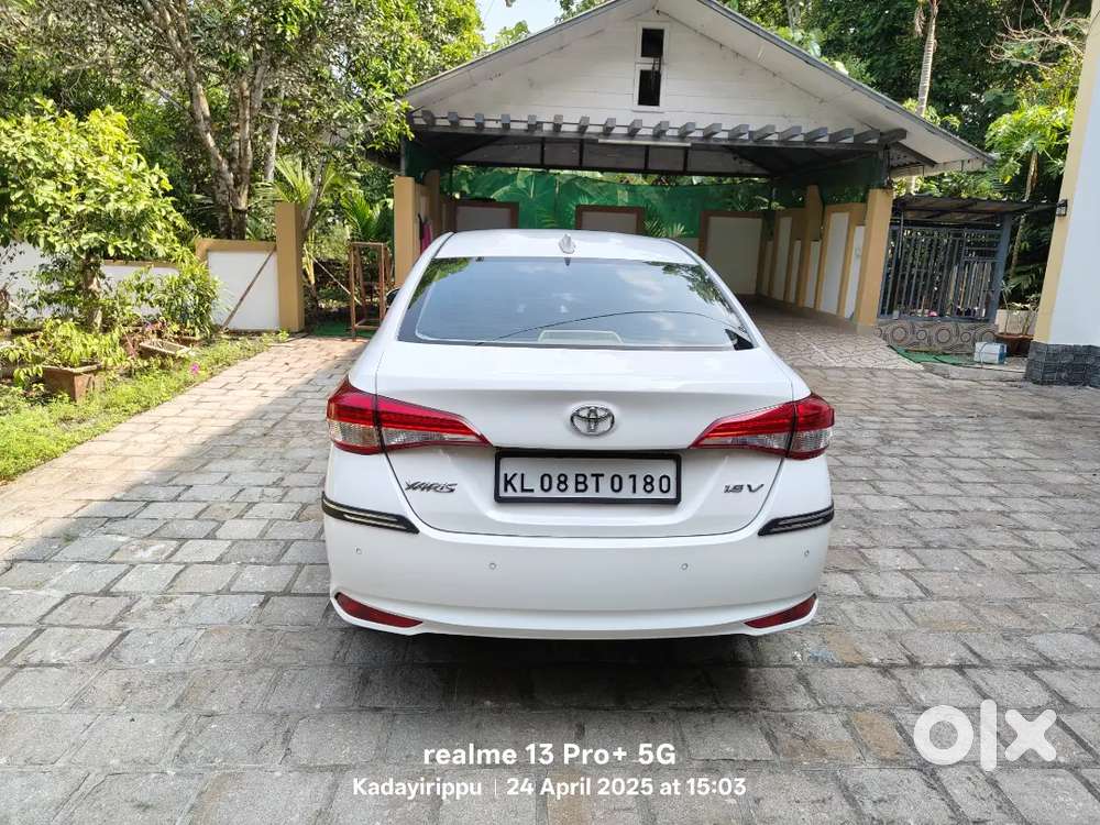 Toyota Yaris 2019v Automatic