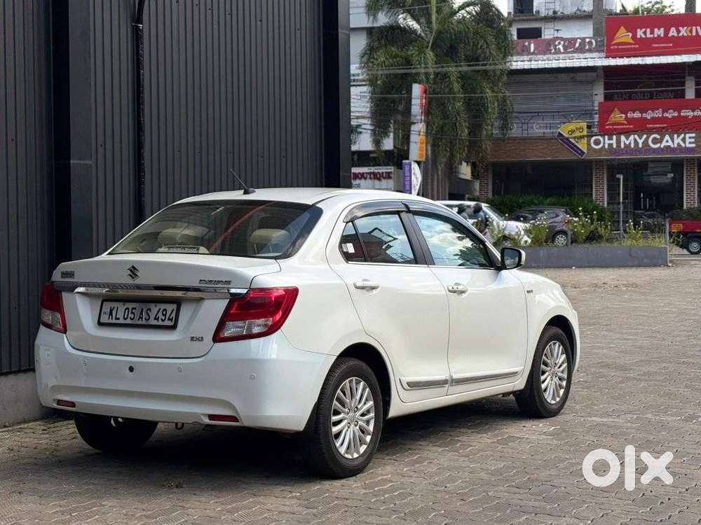 Maruti Suzuki Swift Dzire 1.2 Zxi Bsiv, 2018, Petrol