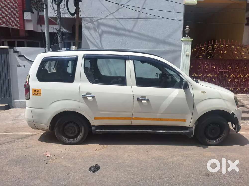 Mahindra Xylo D4