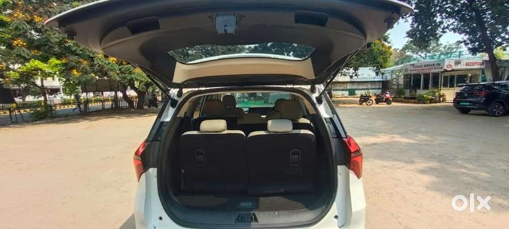 Mahindra Xuv700 2022 Diesel Well Maintained