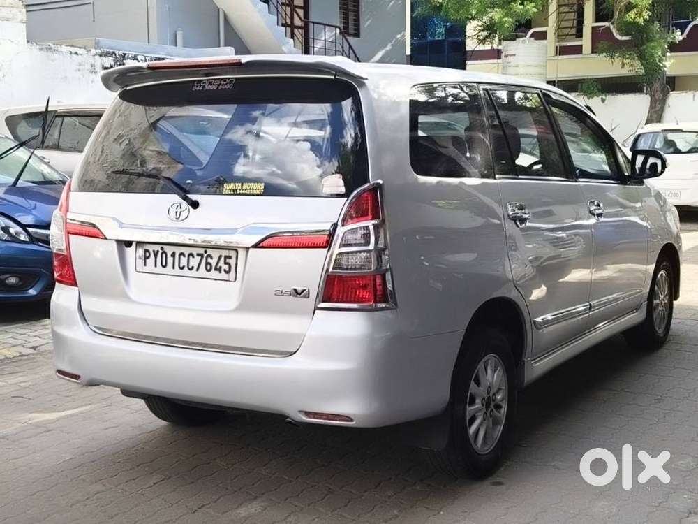 Toyota Innova 2.5 Vx 8 Str Bs-iii, 2014, Diesel