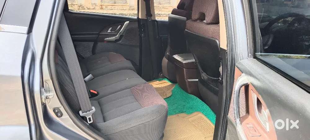 Mahindra Xuv500 2012 Diesel 165000 Km Driven