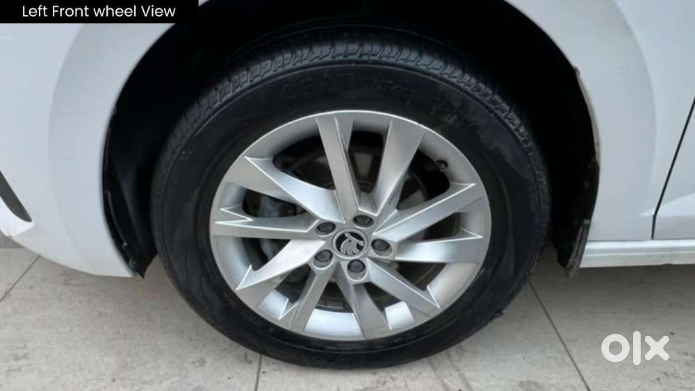 Skoda Slavia Ambition 1.0l Tsi At, 2024, Petrol