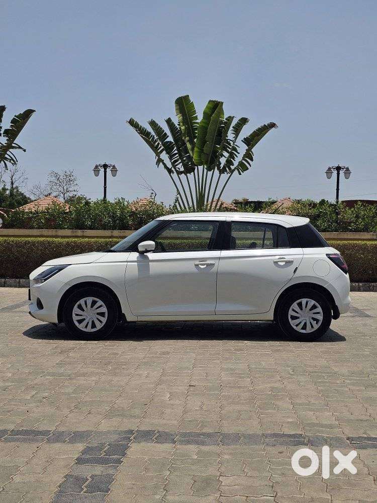 Maruti Suzuki Swift Vxi Abs Bsiv, 2025, Petrol
