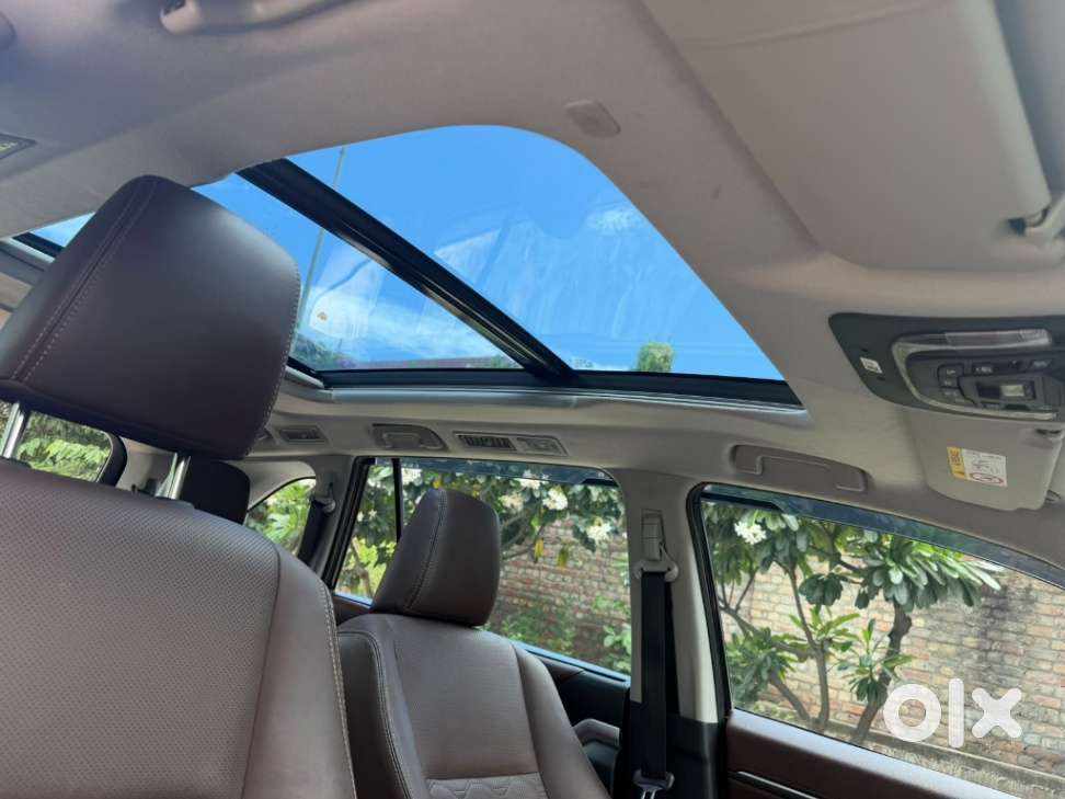 Toyota Innova Hycross 2.0 Zx (o) Hybrid 7 Str, 2025, Cng & Hybrids