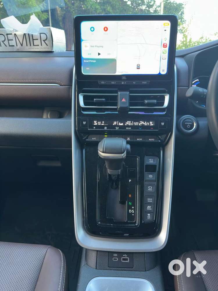 Toyota Innova Hycross 2.0 Zx Hybrid 7 Str, 2024, Petrol
