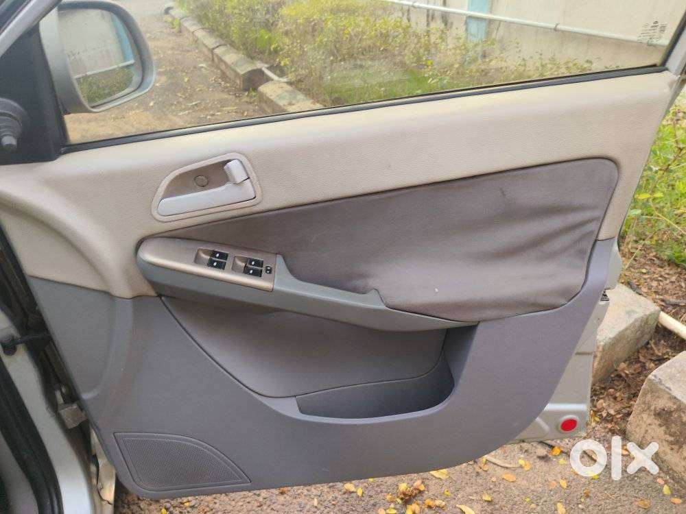 Tata Manza Aura Plus Safire, 2013, Petrol