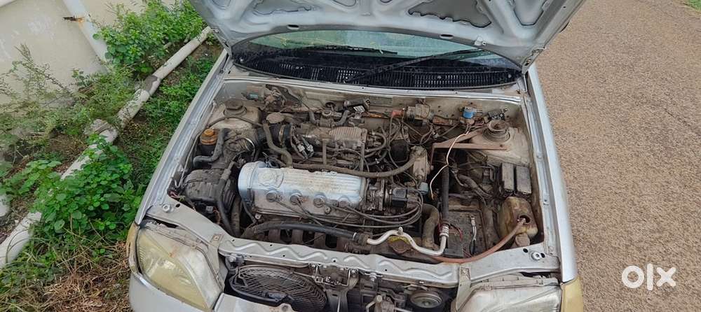 Maruti Suzuki Esteem 2006