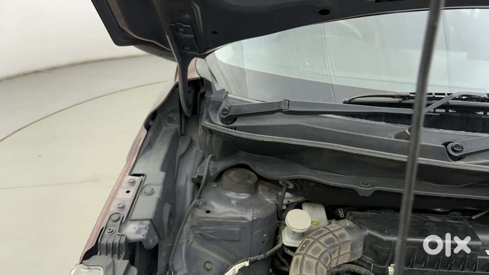 Maruti Suzuki Xl6 1.5 Zeta Mt, 2022, Petrol