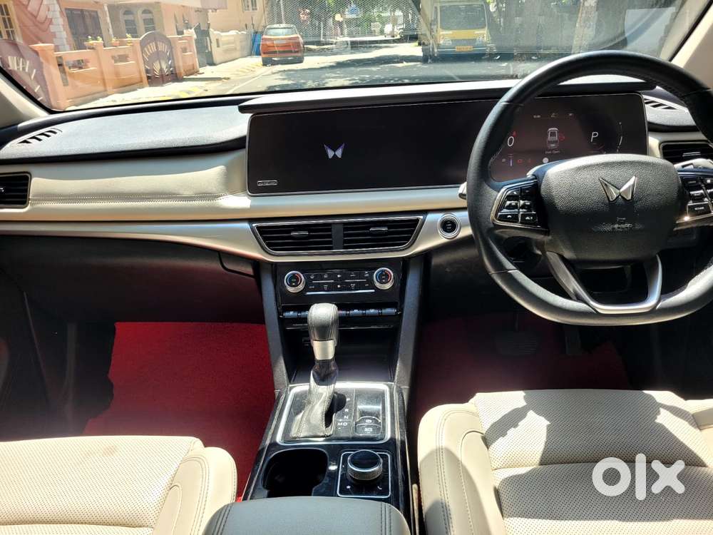 Mahindra Xuv700 2.2 Ax 7 Diesel Mt Luxury Pack Str, 2024, Diesel