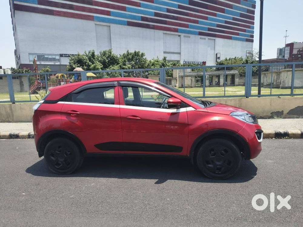 Tata Nexon 1.2 Revotron Xm (s), 2018, Cng & Hybrids
