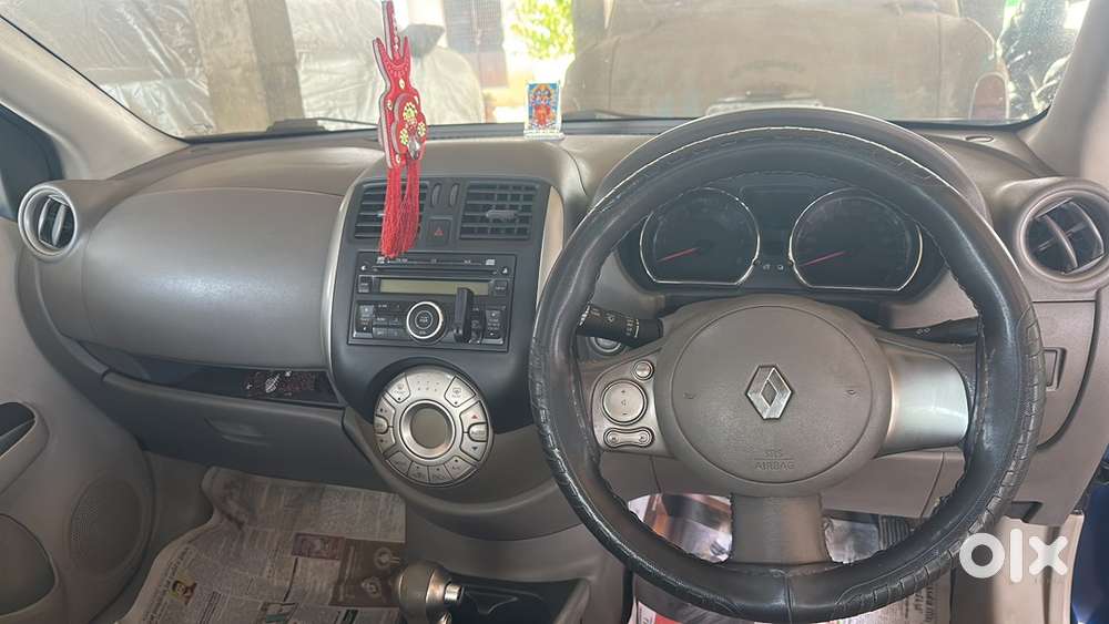 Renault Scala Petrol 2012