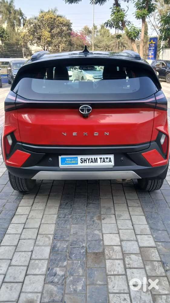 Tata Nexon, 2023, Petrol