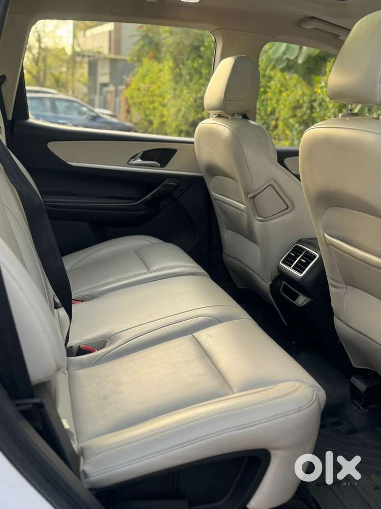 Mahindra Xuv700 2.2 Ax 7 Diesel At Str Awd, 2023, Diesel