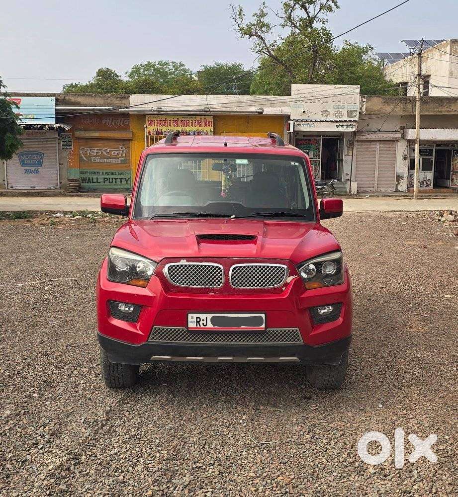 Mahindra Scorpio S8, 2014, Diesel
