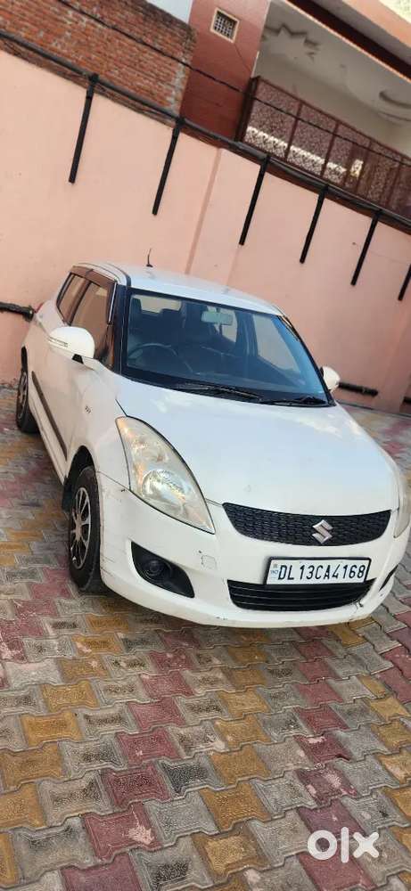 Maruti Swift Vxi 2012 Cng