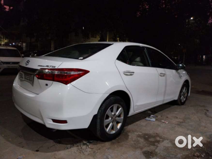Toyota Corolla Altis 1.8 G Cvt, 2015, Petrol