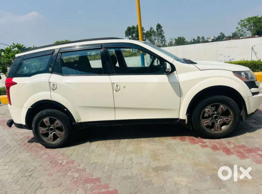 Mahindra Xuv500 2.2 Sportz 2015