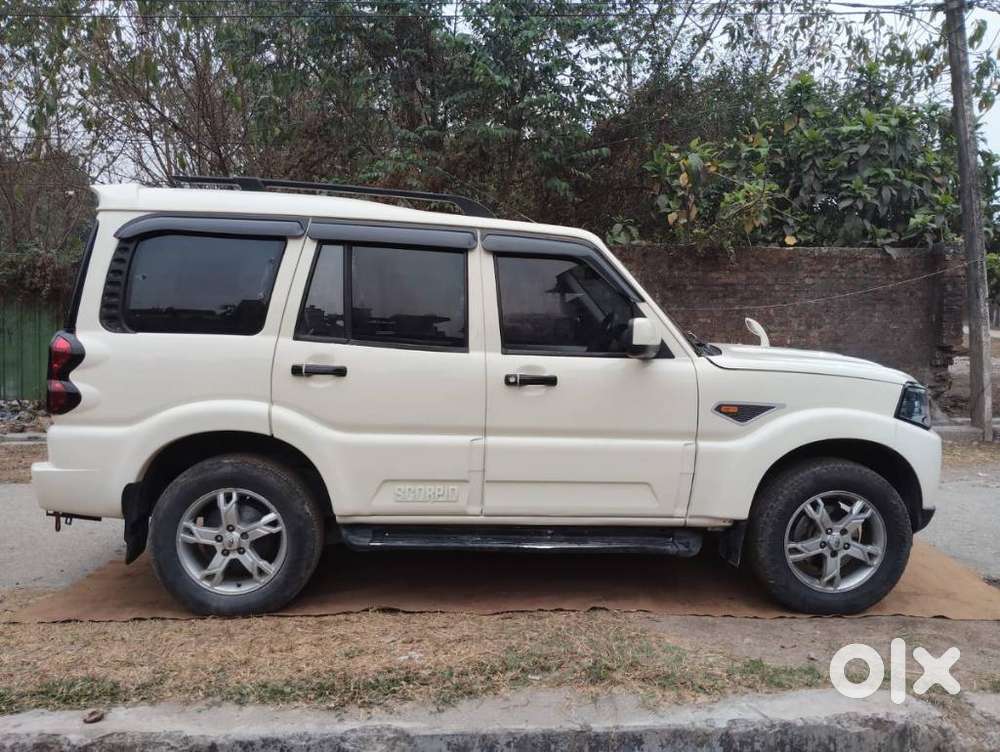 Mahindra Scorpio S4, 2016, Diesel
