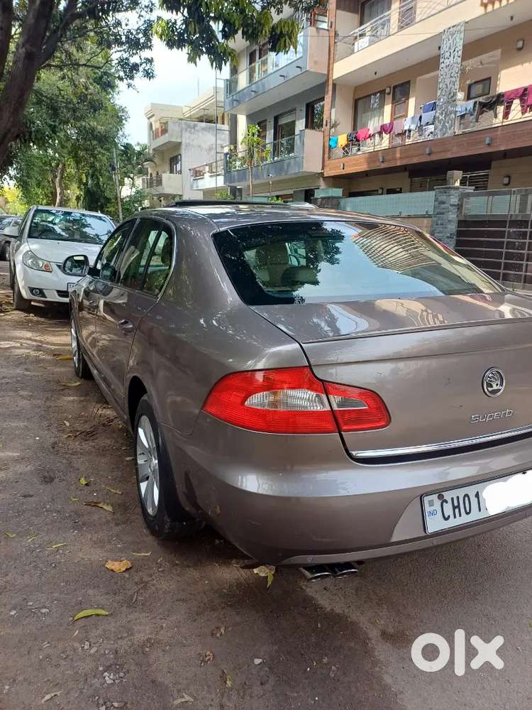 Skoda Superb
1st Onwer
Petrol
2011 Model 2031 Tak Pas
Totally Original