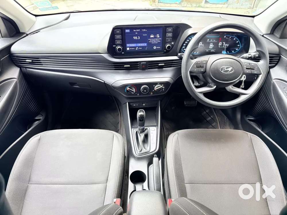 Hyundai I20 Sportz 1.2 Ivt, 2023, Petrol