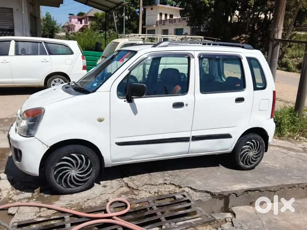 Tyir 60% Appollo Center Locking Working Power Window Working  Ac Work