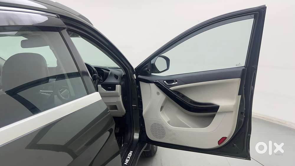 Tata Nexon 1.2 Revotron Xz Plus (s), 2023, Petrol