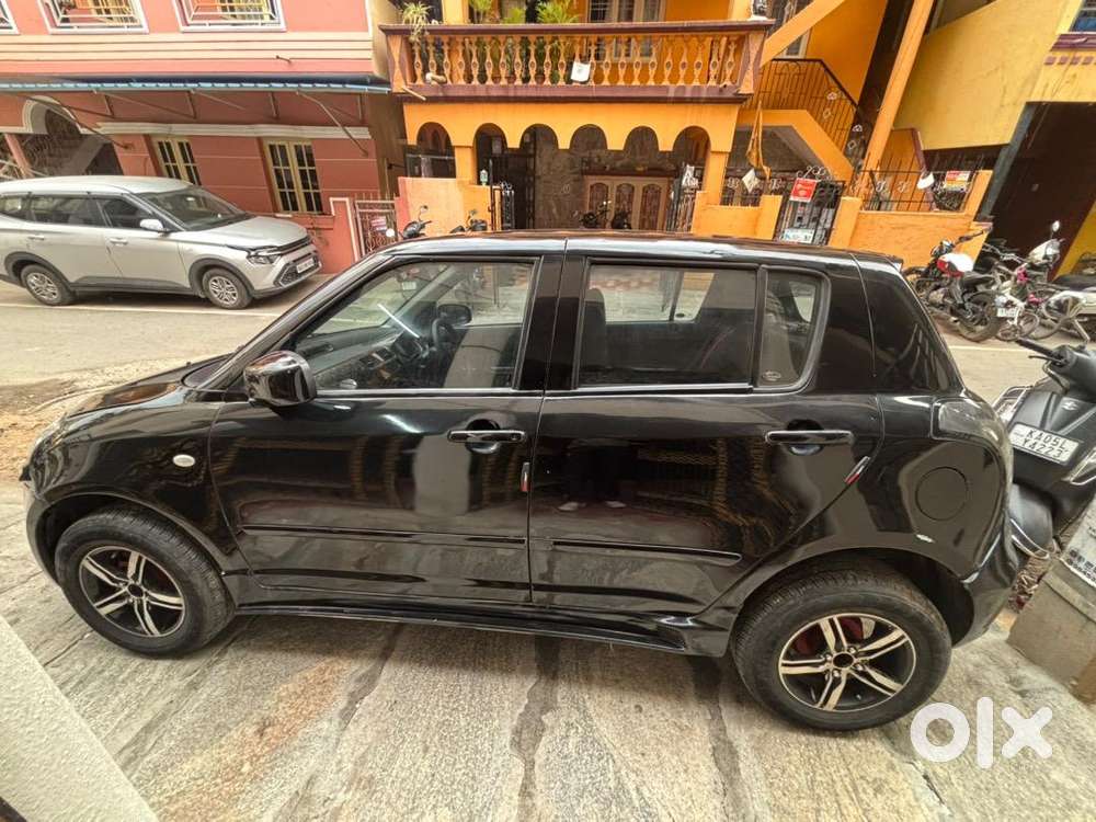 Maruti Suzuki Swift 2007 Diesel 132000 Km Driven