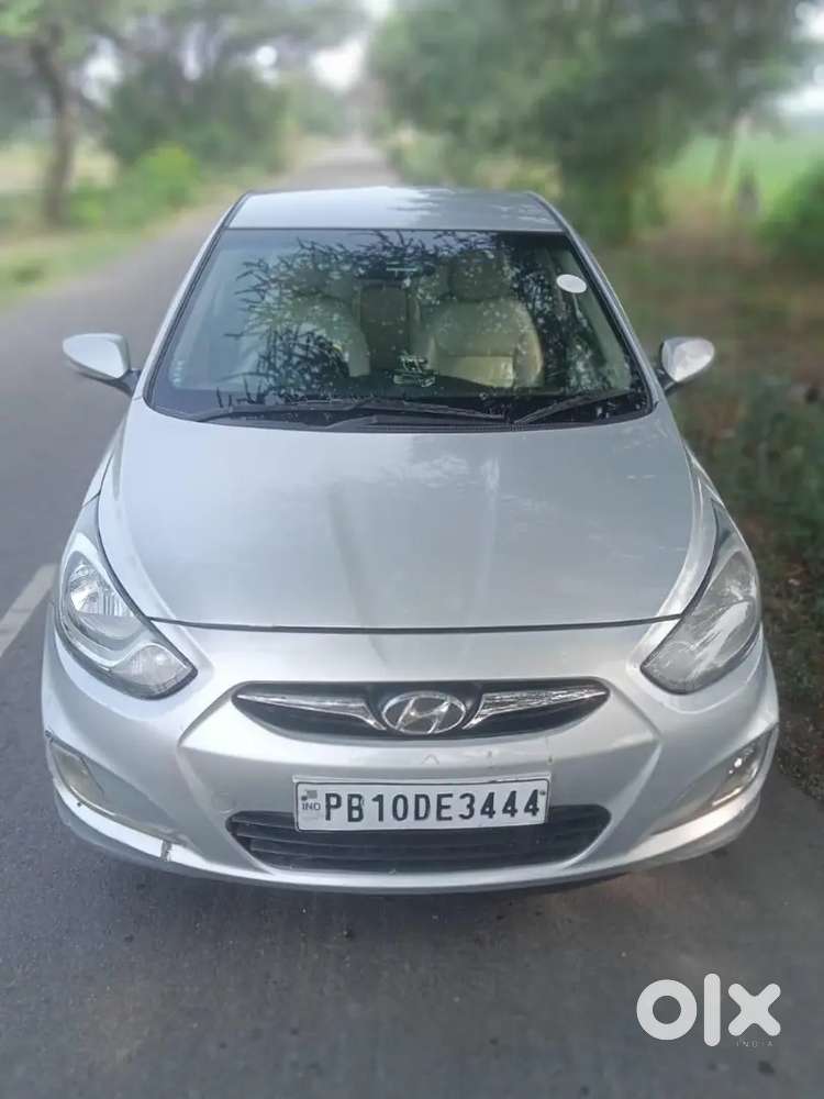 Hyundai New Verna 2011 Diesel 98000 Km Driven