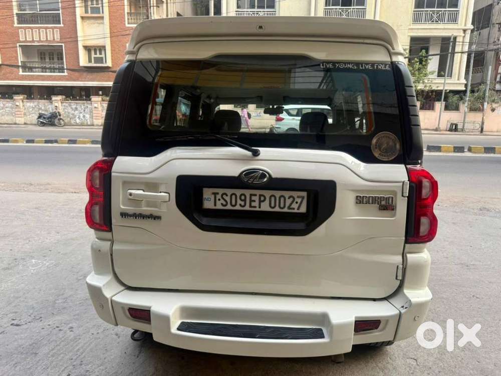 Mahindra Scorpio S6 Plus 2016
