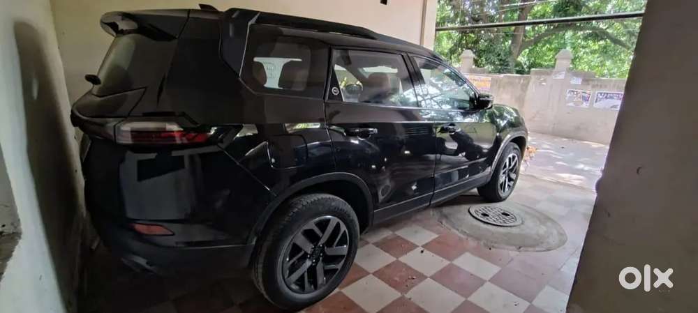2023 Tata Safari Red Dark Edition  Automatic   Showroom Condition