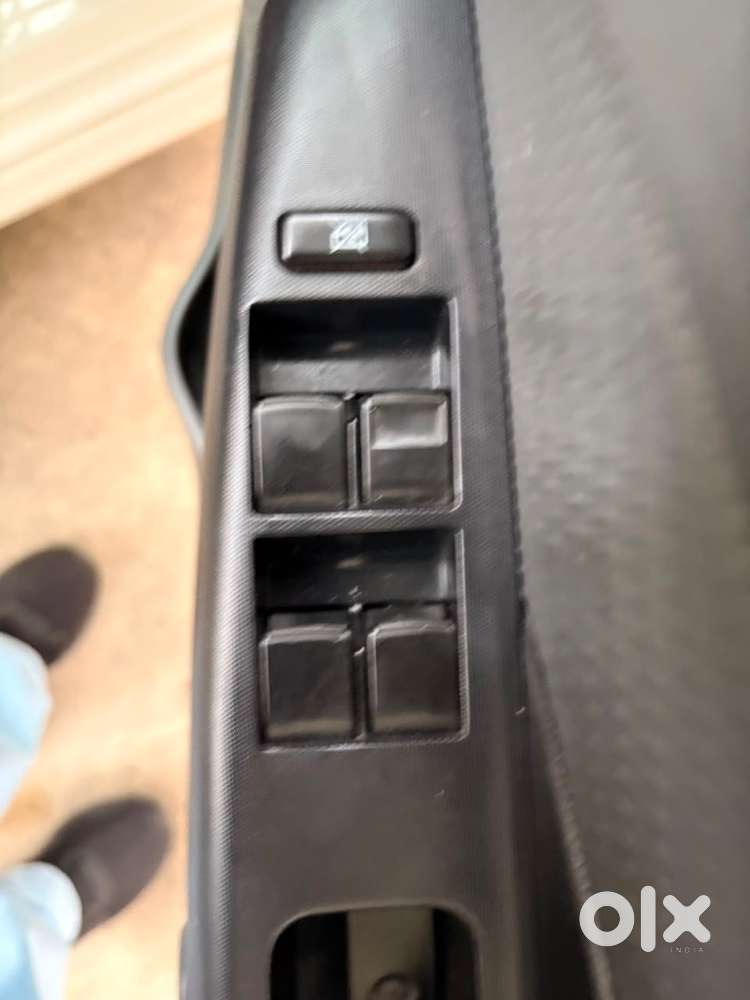 Dl Toyota Etios 2012 Petrol