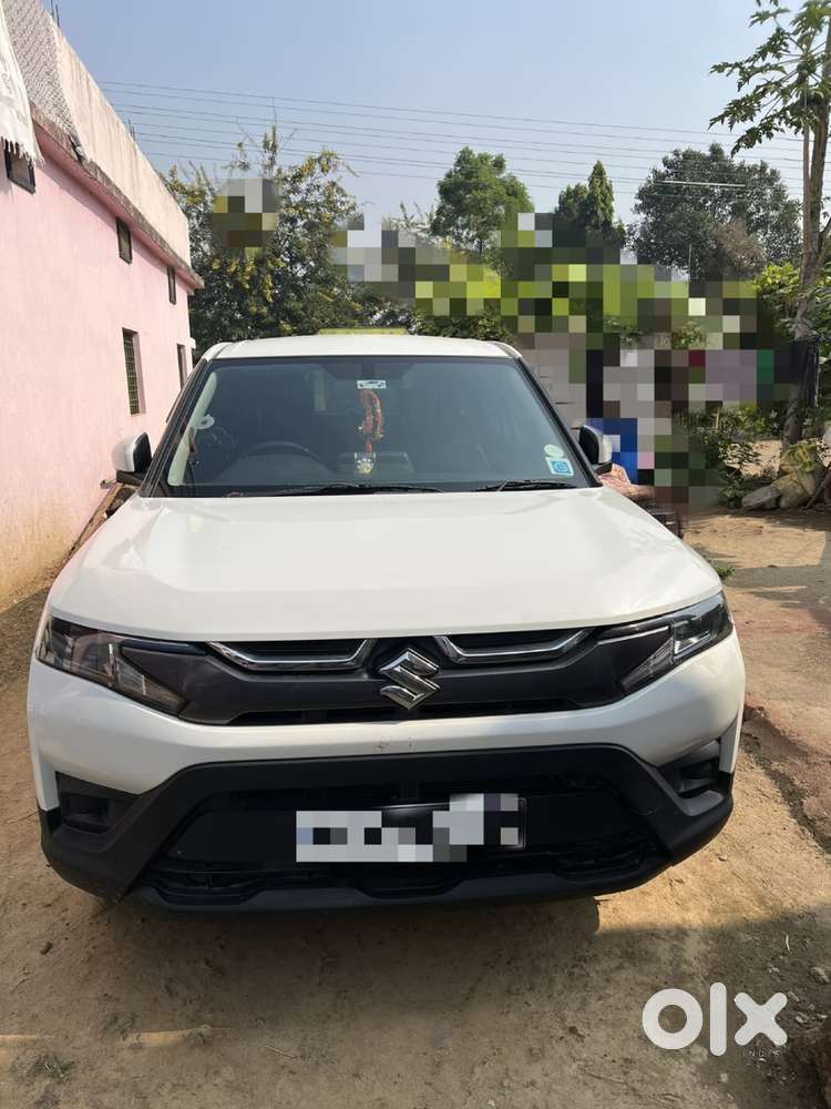 Maruti Brezza Petrol Manual 2025