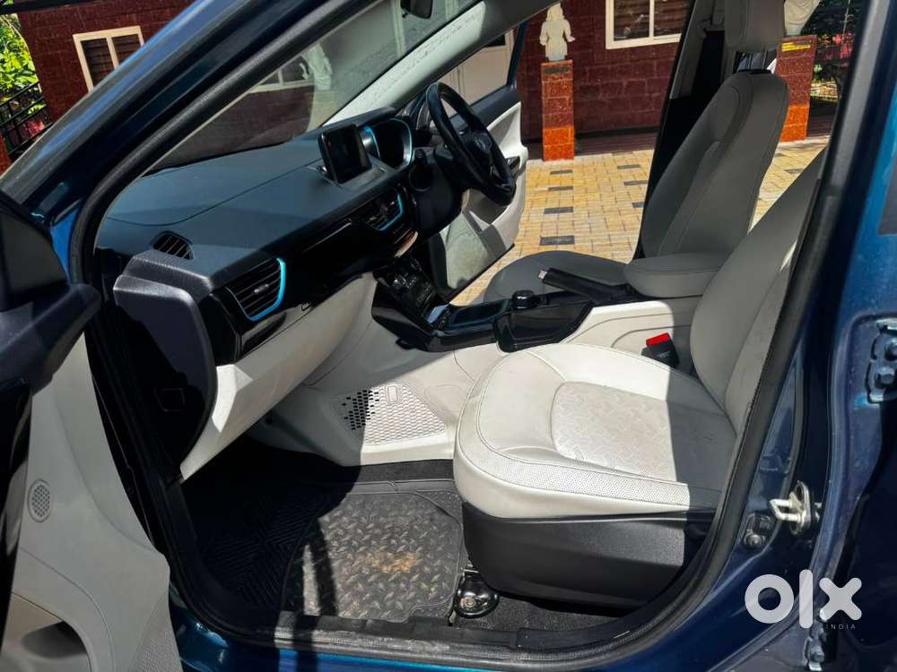 Tata Nexon Ev 2000 Dark Edition