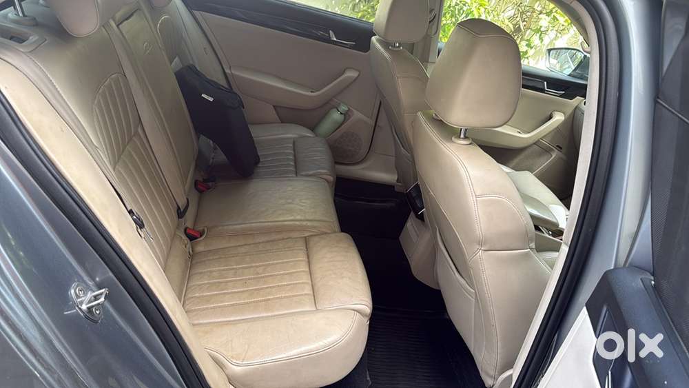 Skoda Superb Petrol 2017 Car