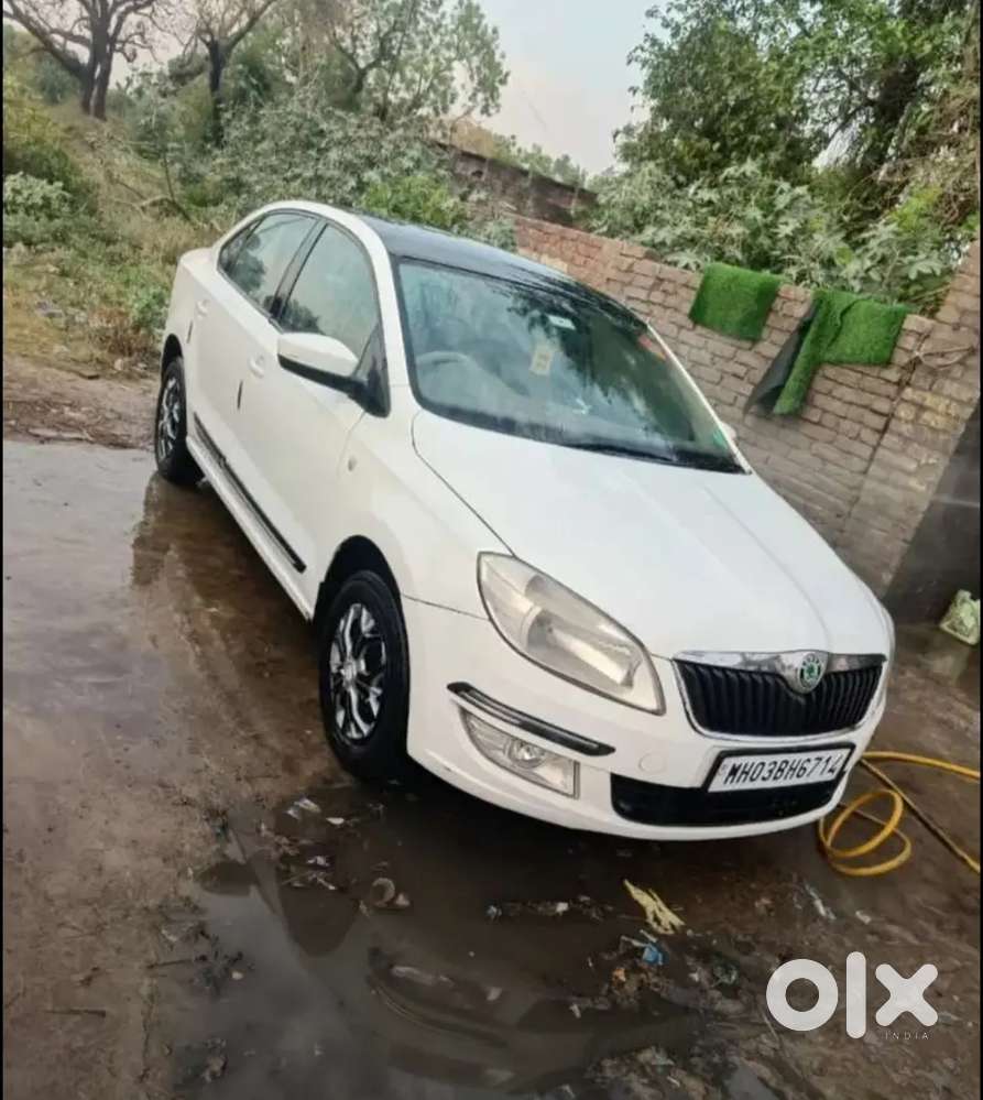 Skoda Rapid 1.6 Ambition 2013