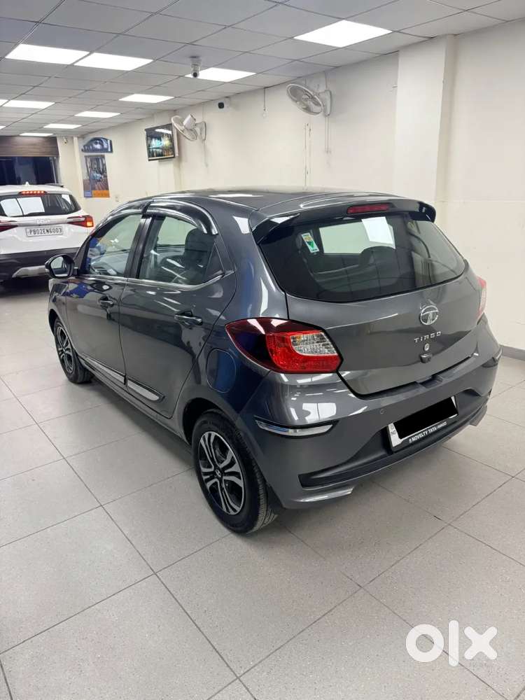 Tata Tiago 1.2 Revotron Xt (o), 2023, Petrol