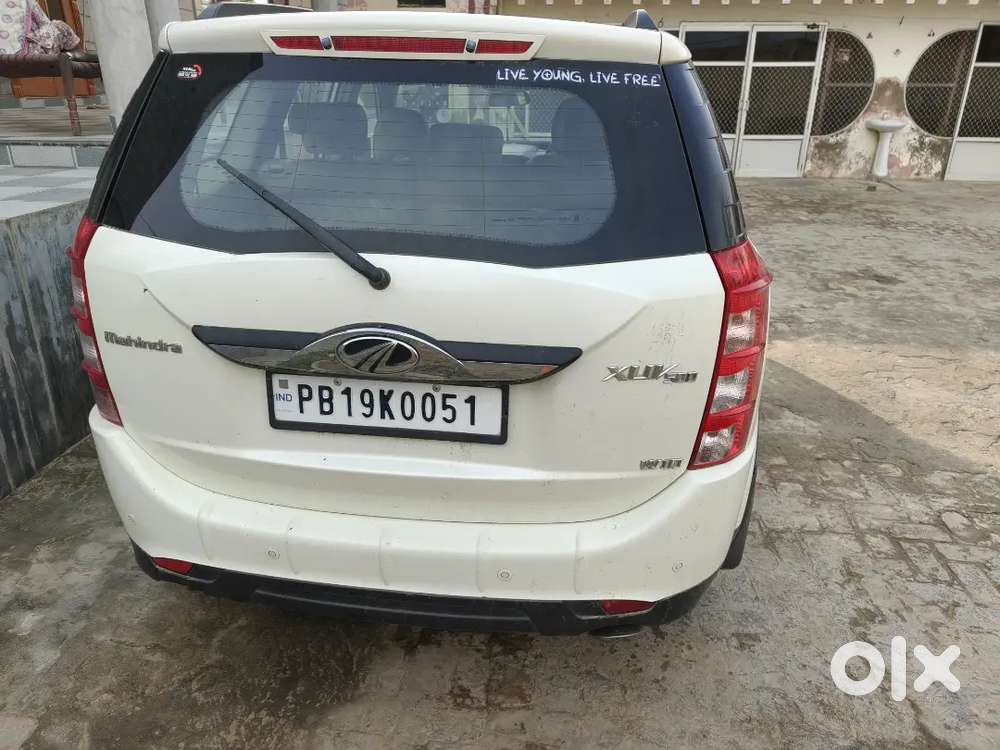 Mahindra Xuv500 2016 Diesel 104000 Km Driven