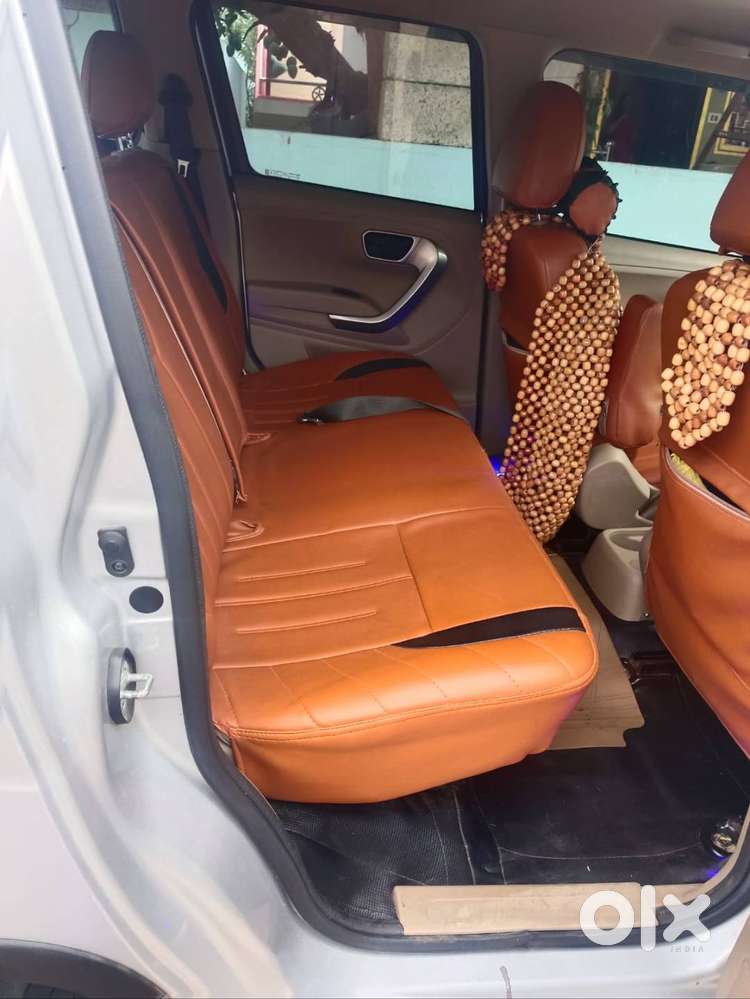 Mahindra Bolero Neo N10 R