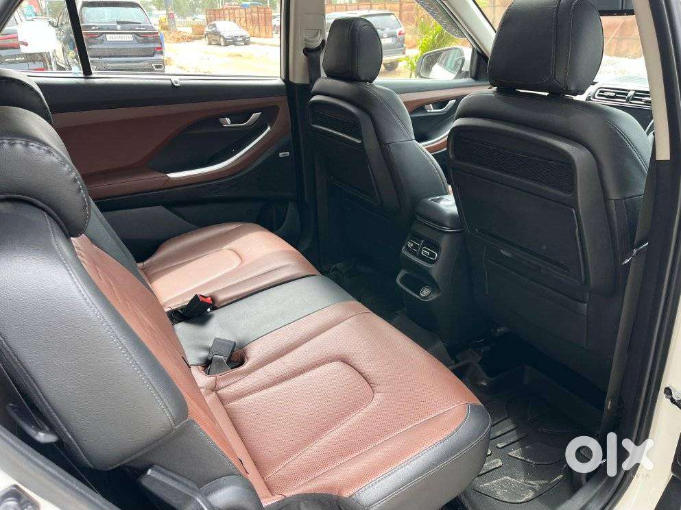 Hyundai Alcazar Platinum, 2021, Petrol