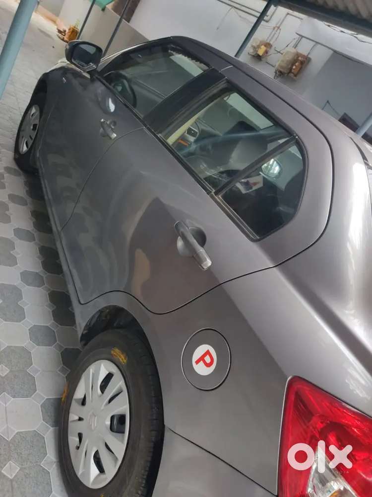 Maruti Suzuki Swift Vxi 2012