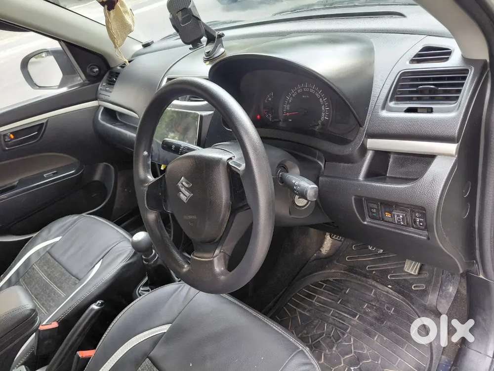 Maruti Suzuki Swift Lxi 2017
