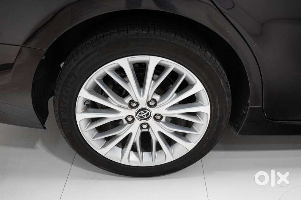Toyota Camry 2.5 Hybrid, 2019, Petrol