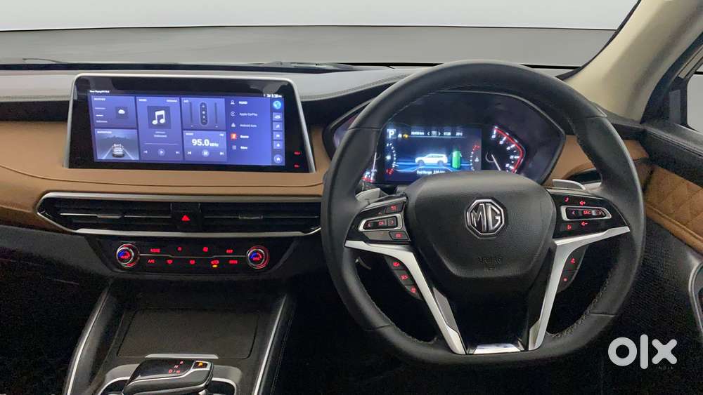 Mg Gloster Savvy 7 Seater, 2023, Diesel