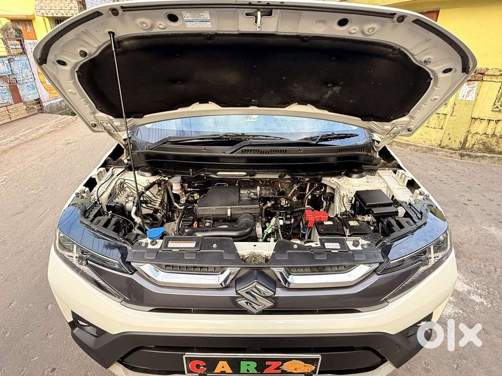 Maruti Suzuki Brezza 1.5 Zxi Smart Hybrid, 2023, Petrol