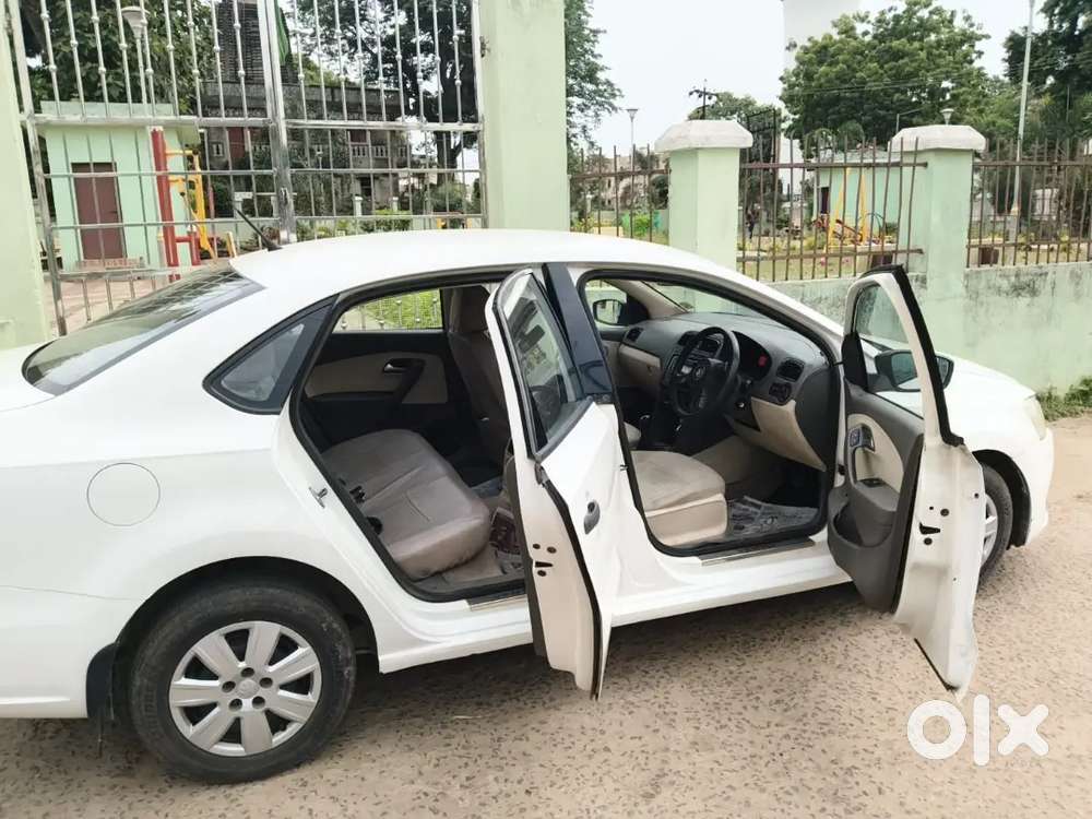 Volkswagen Vento 2013 Petrol 71600 Km Driven