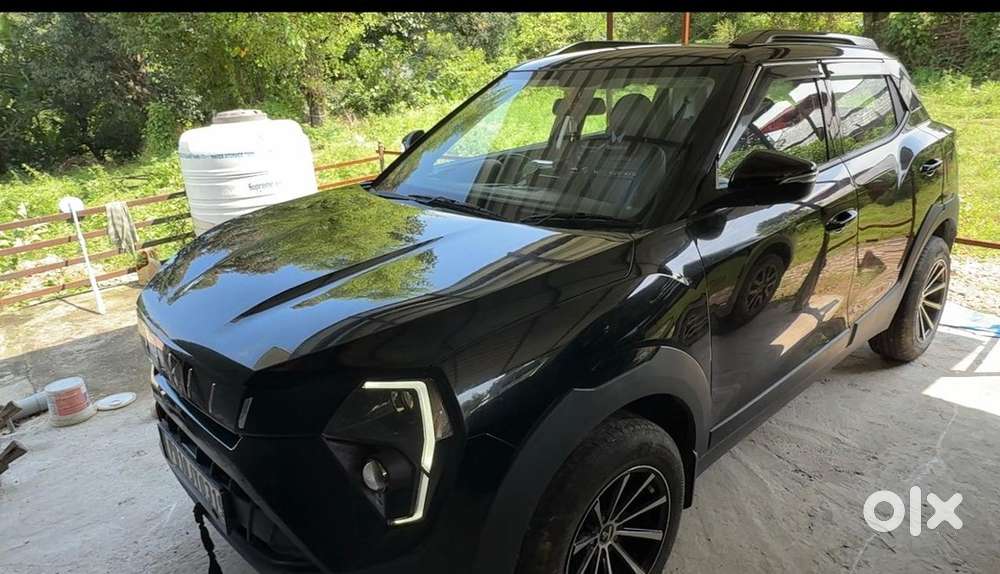 Mahindra Xuv 3xo Petrol 2025