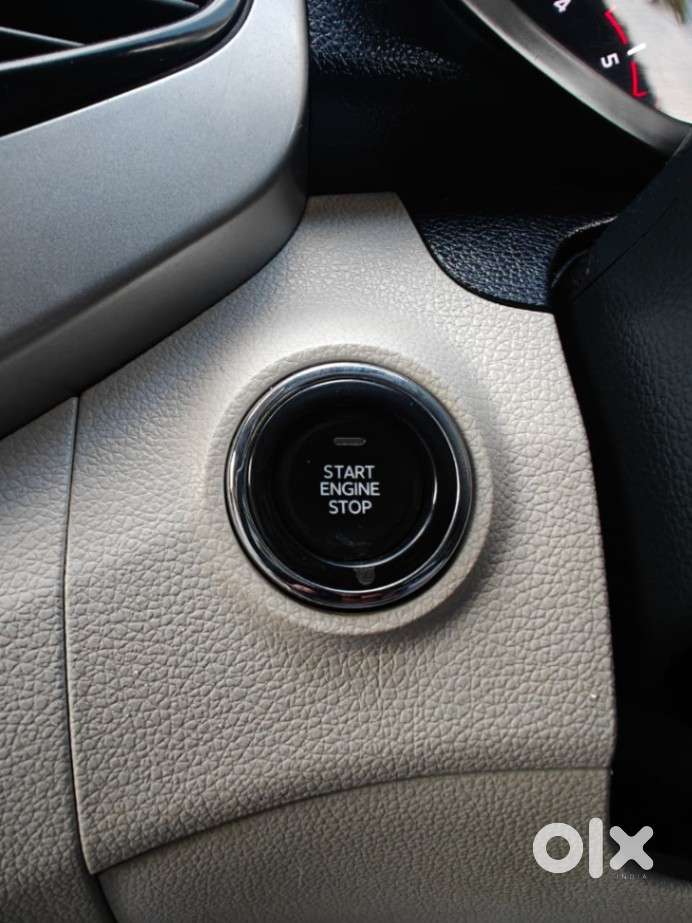Mahindra Xuv300 W8 (o) 1.5 Diesel Amt, 2022, Diesel